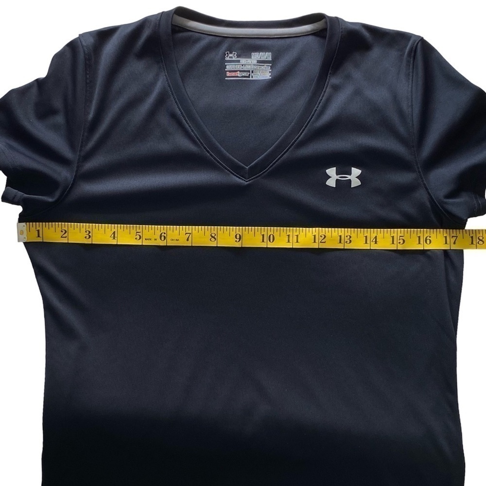 UNDER ARMOUR Top Heatgear V-Neck Short Sleeve Black Women Size M - Picture 6 of 7